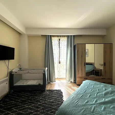 Bright & Comfy For 4 Guests & Free Parking * 반스코