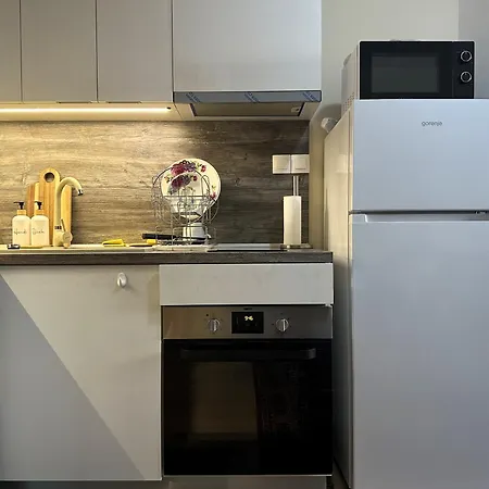 Bright & Comfy For 4 Guests & Free Parking Apartment Bansko