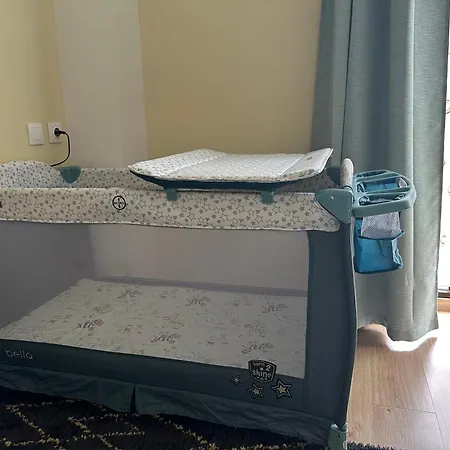 Cozy & Family For 4 Guests & Free Parking Apartment *