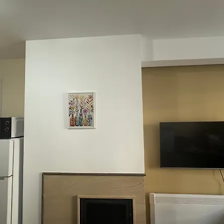 Cozy & Family For 4 Guests & Free Parking Apartment *