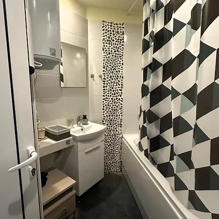 Cozy & Family For 4 Guests & Free Parking *